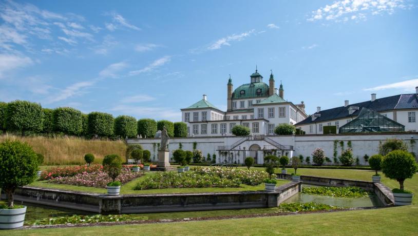 Fredensborg Slot set fra Slotshaven